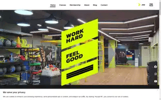 Sweatnshinegym.com Screenshot 2024-05-22 01:44:40