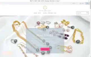 Glitzandlove.com Screenshot 2024-05-05 20:18:56