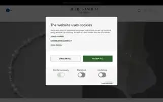 Juliesandlau.com Screenshot 2024-05-05 06:59:34